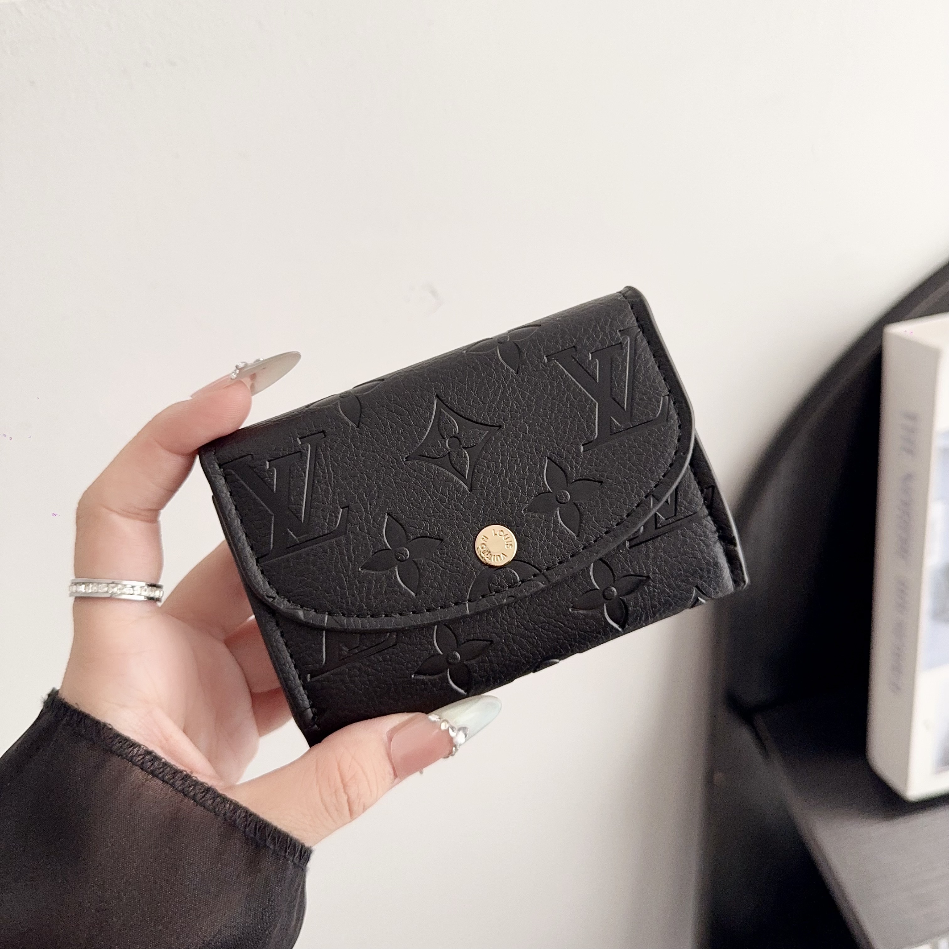 Louis Vuitton Luxury Leather Coin Purse