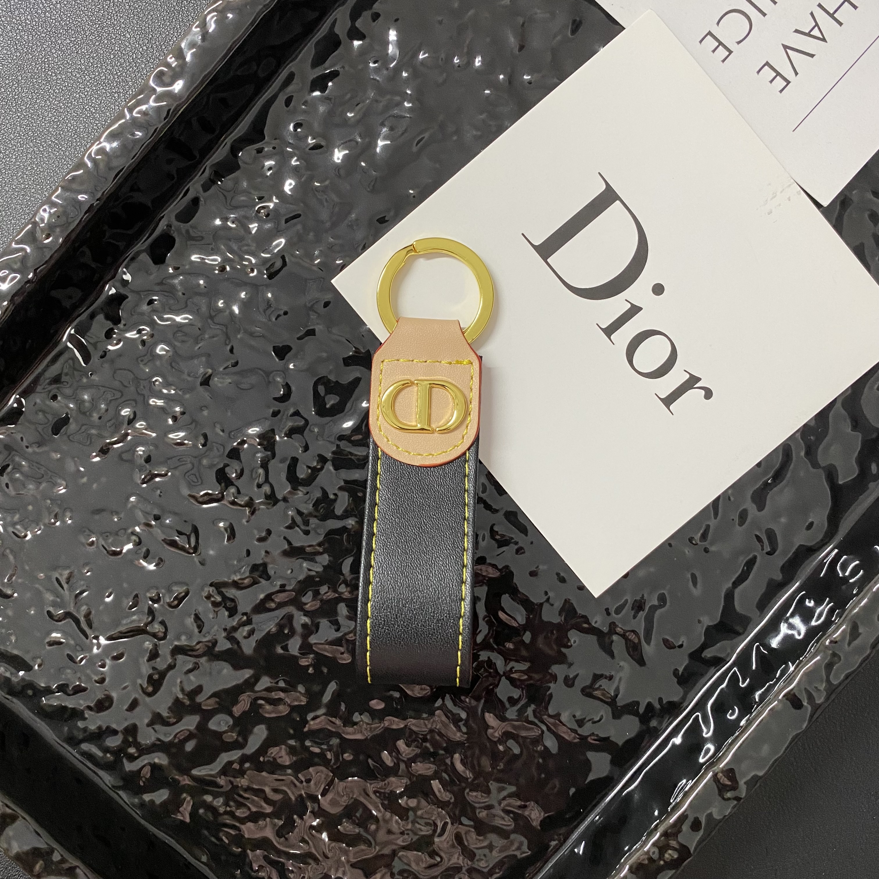 Luxury Leather Convenient Keychain