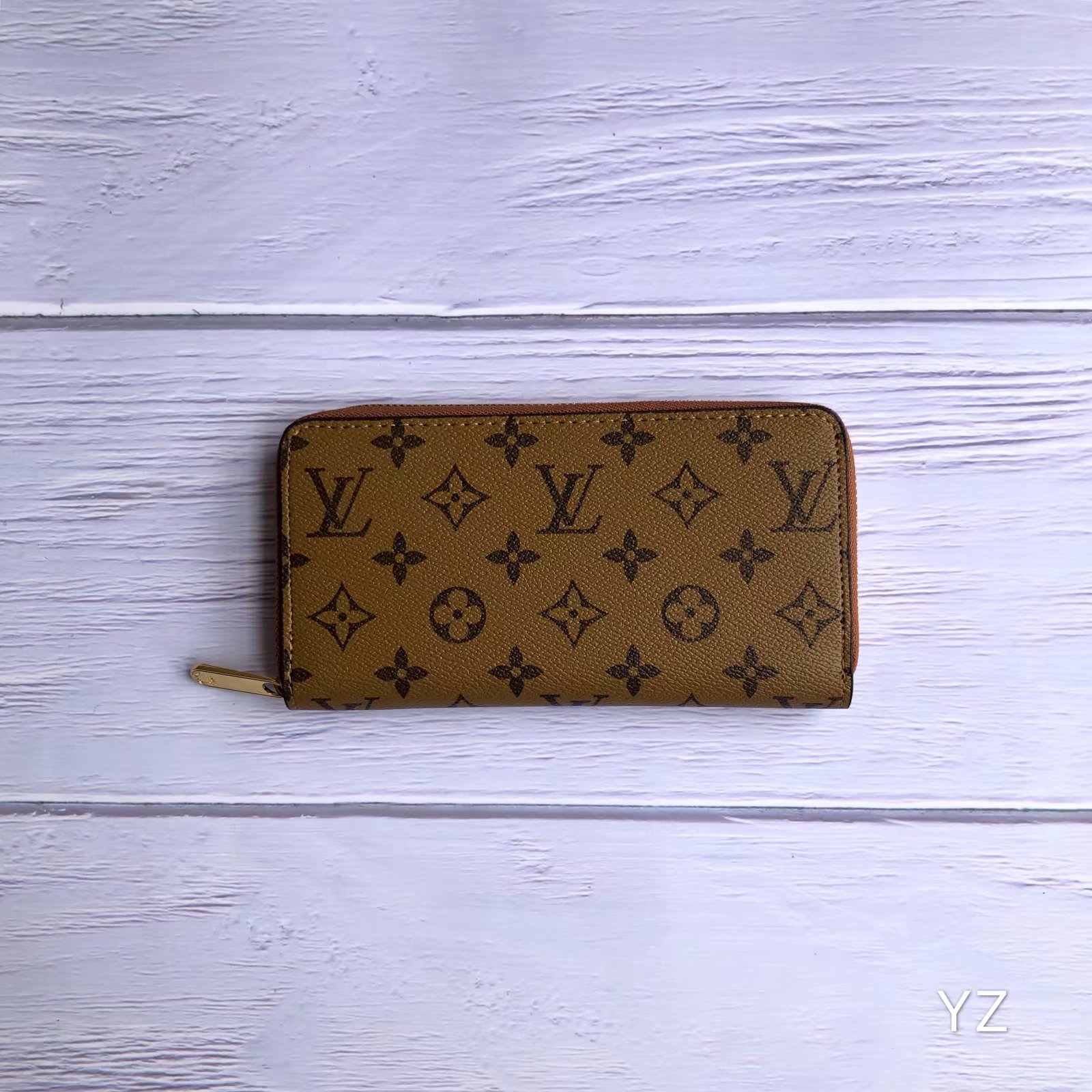 luxurious Leather Zipper Long Wallet