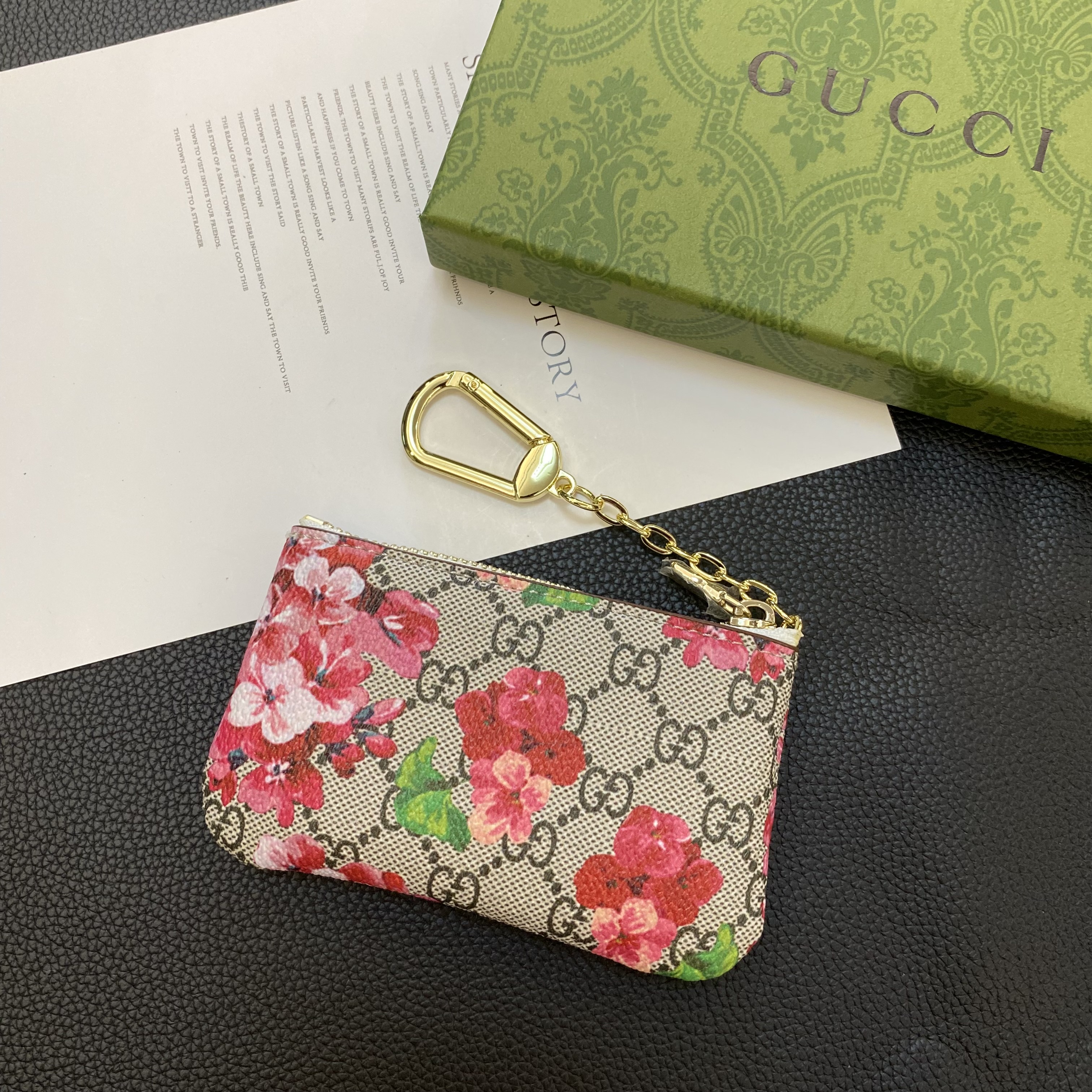 Luxury Leather Coin Purse with Zipper & Keychain