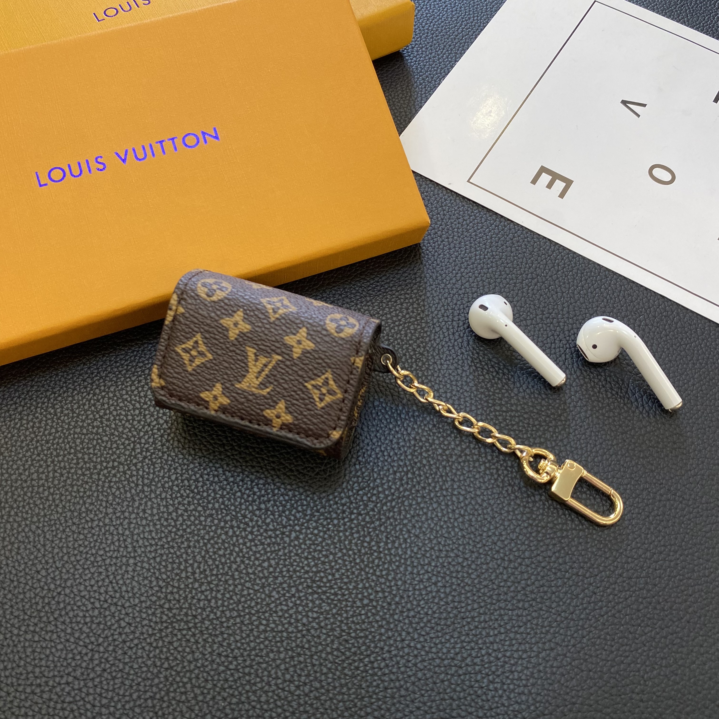 Classic Luxury Leather Airpods Case