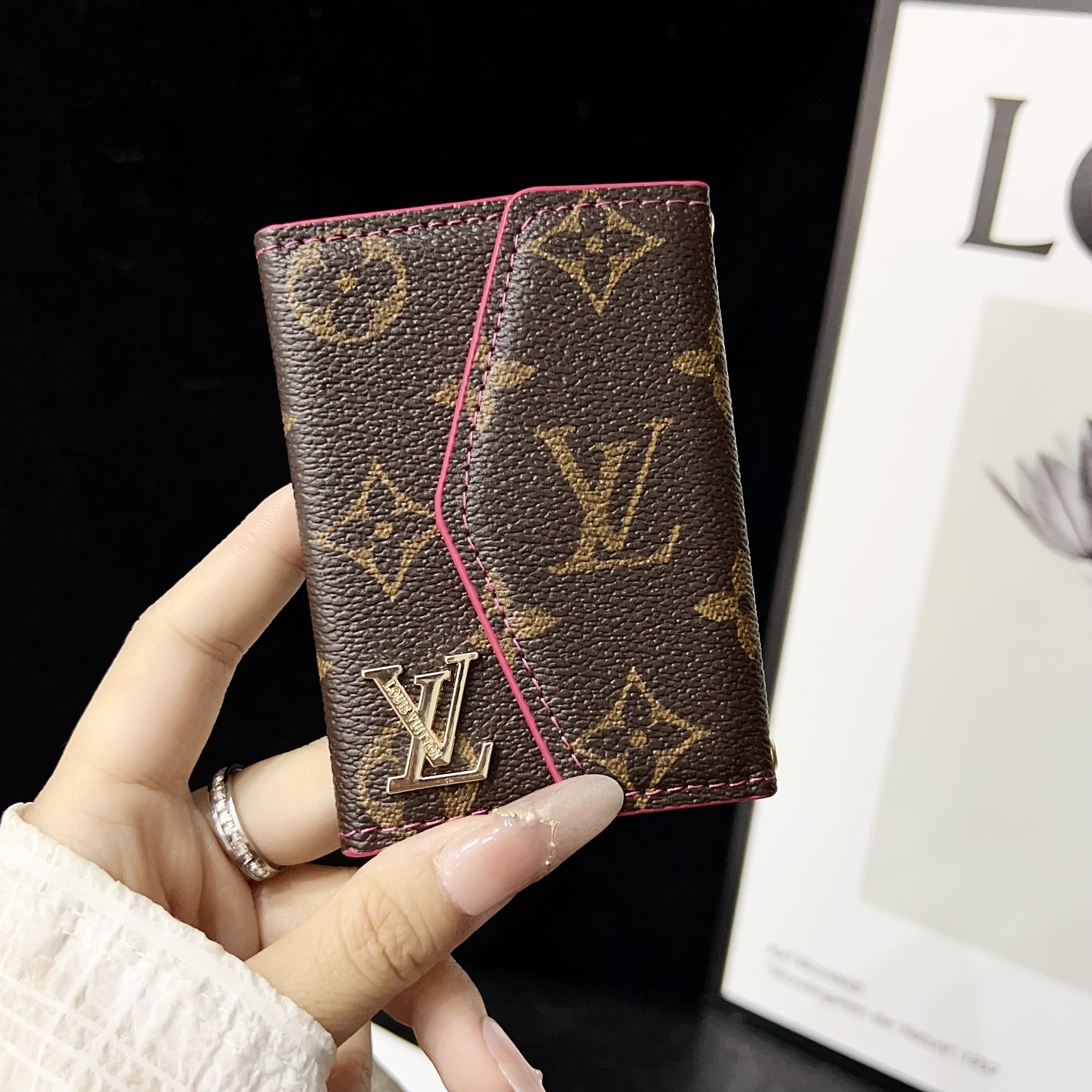 Louis Vuitton Gucci Luxury Leather Wallet Card Holder & Coin Purse With Snap Closure