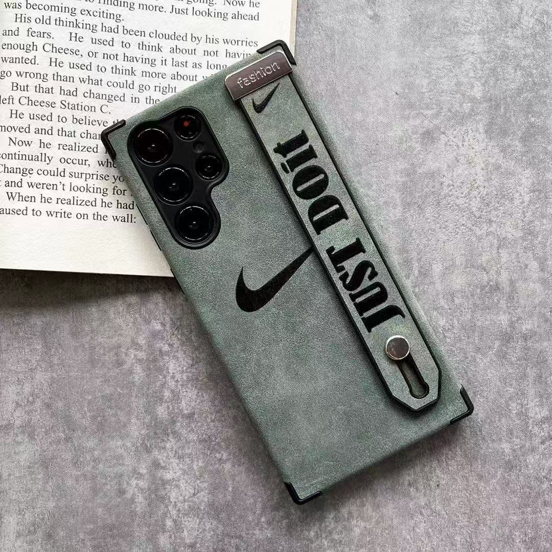 Plush Leather Samsung Case with Bracelet