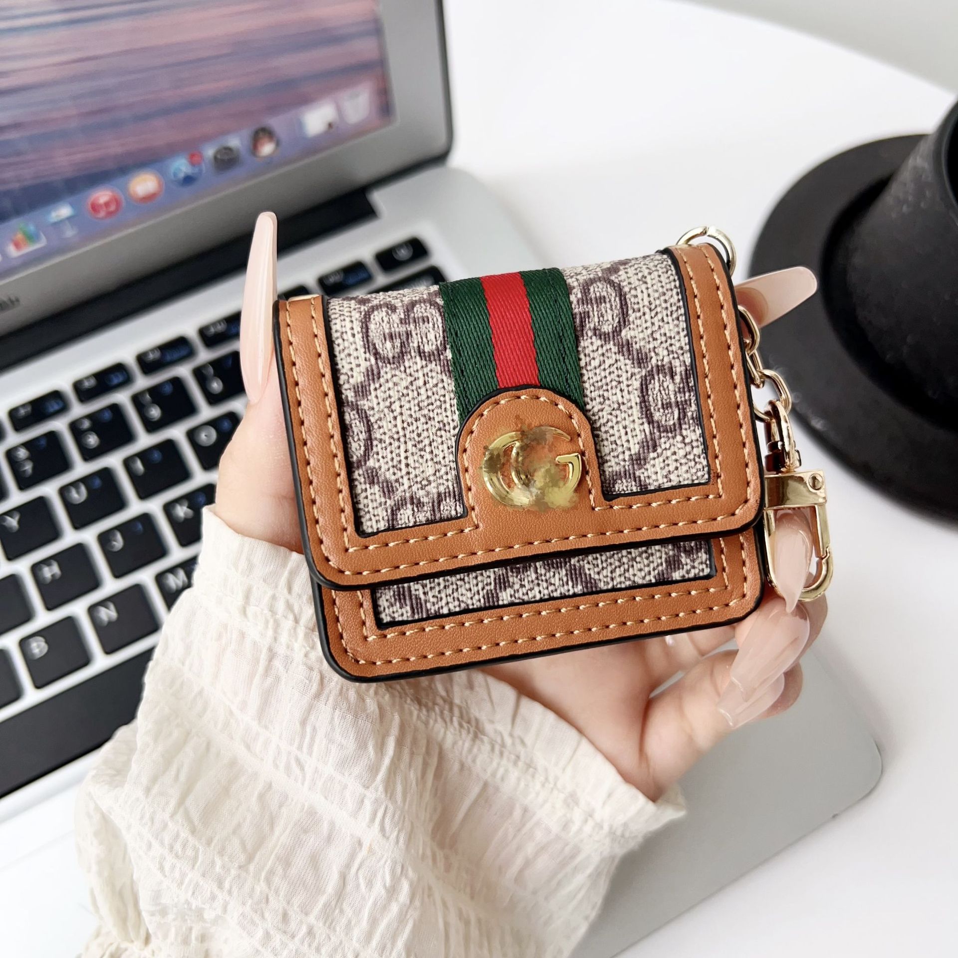 Luxury Leather GG Airpods Case With Crossbody Strap-BELKCASE