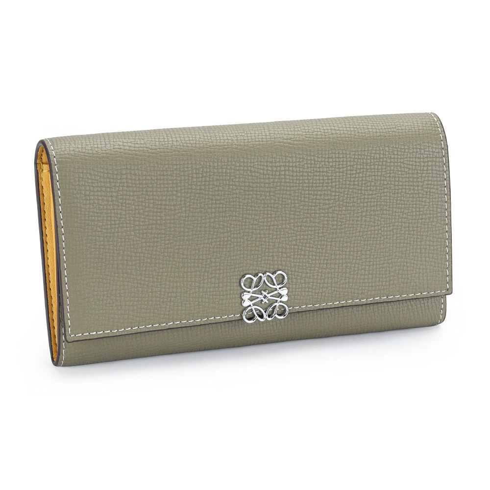 luxurious Leather Flap Wallet