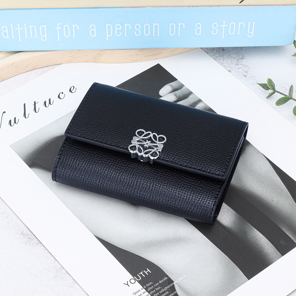 luxurious Leather Flap Short Wallet
