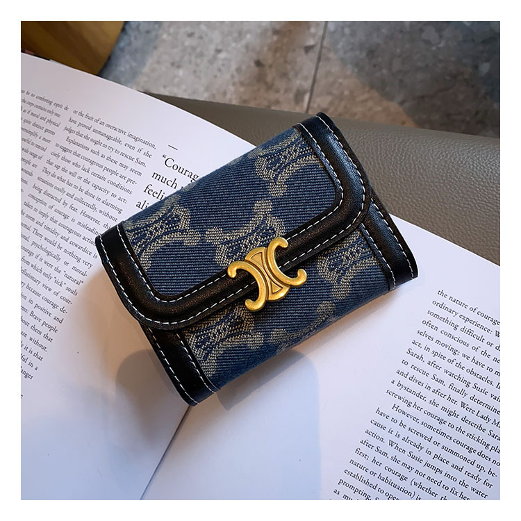 Fashion Coin Purse With Snap Closure