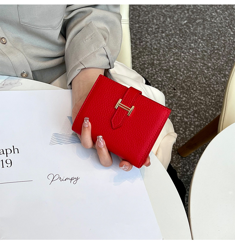 luxurious Leather Flap Short Wallet
