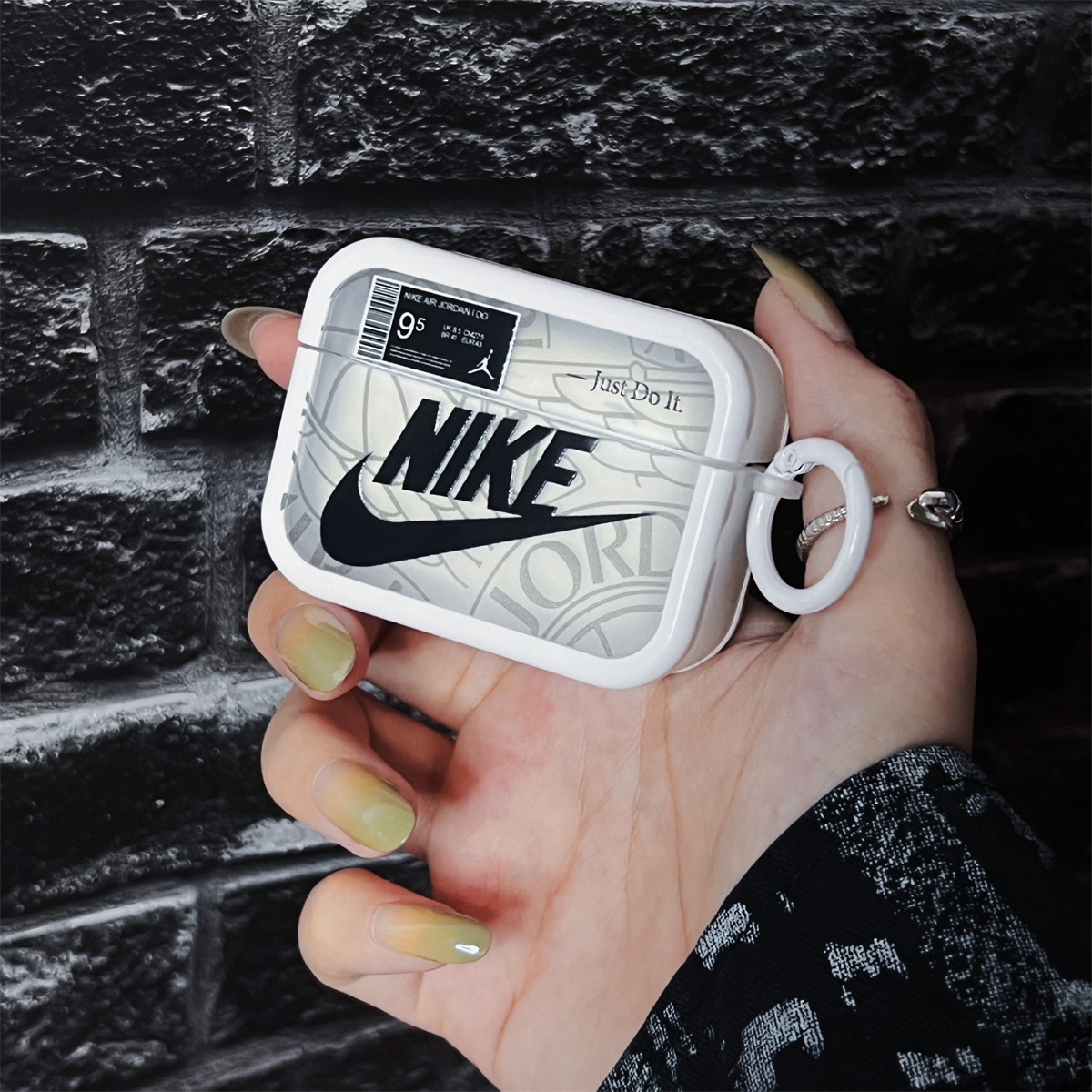 Nike × Off-White Airpod Case
