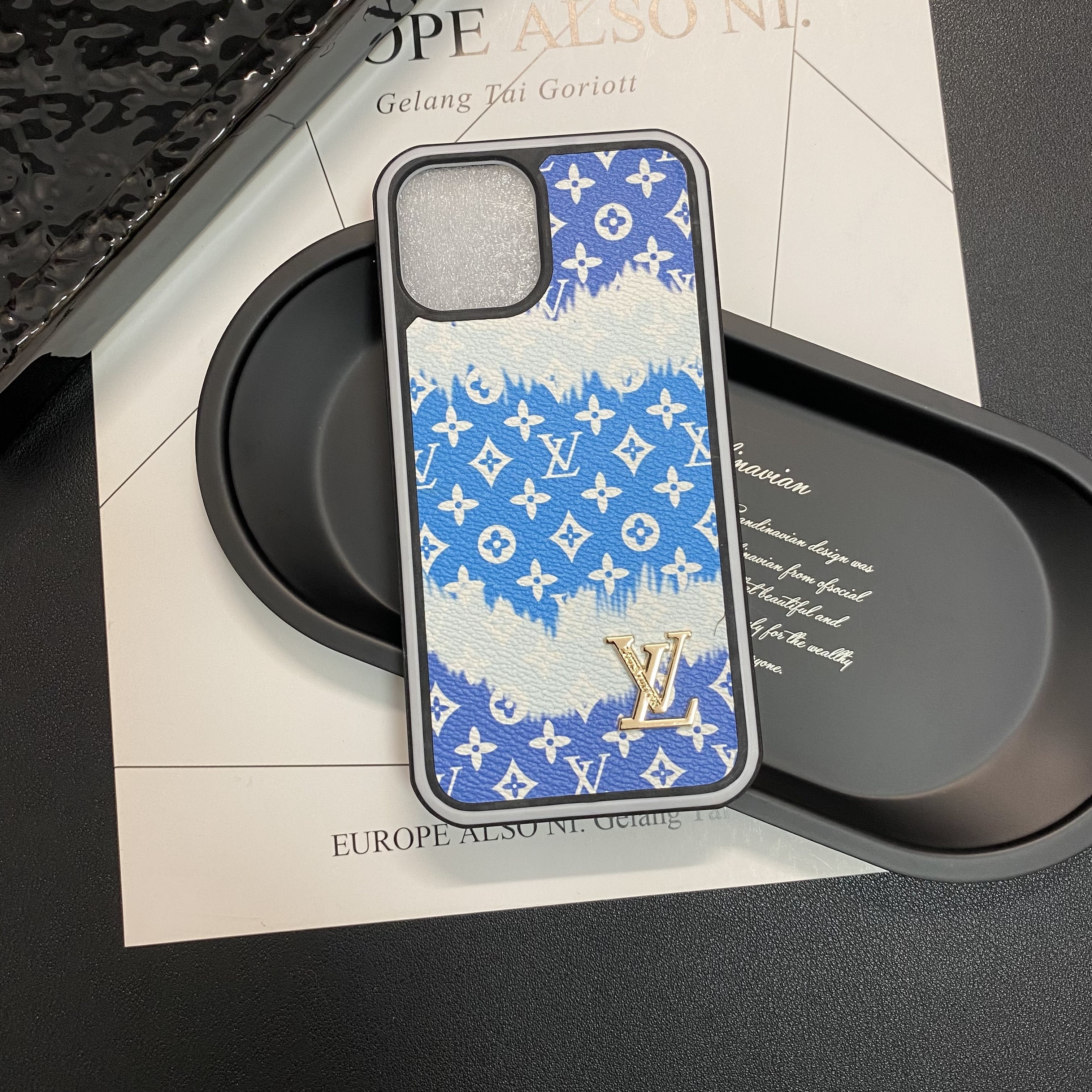 Louis Vuitton Monogram Leather iPhone Case-BELKCASE