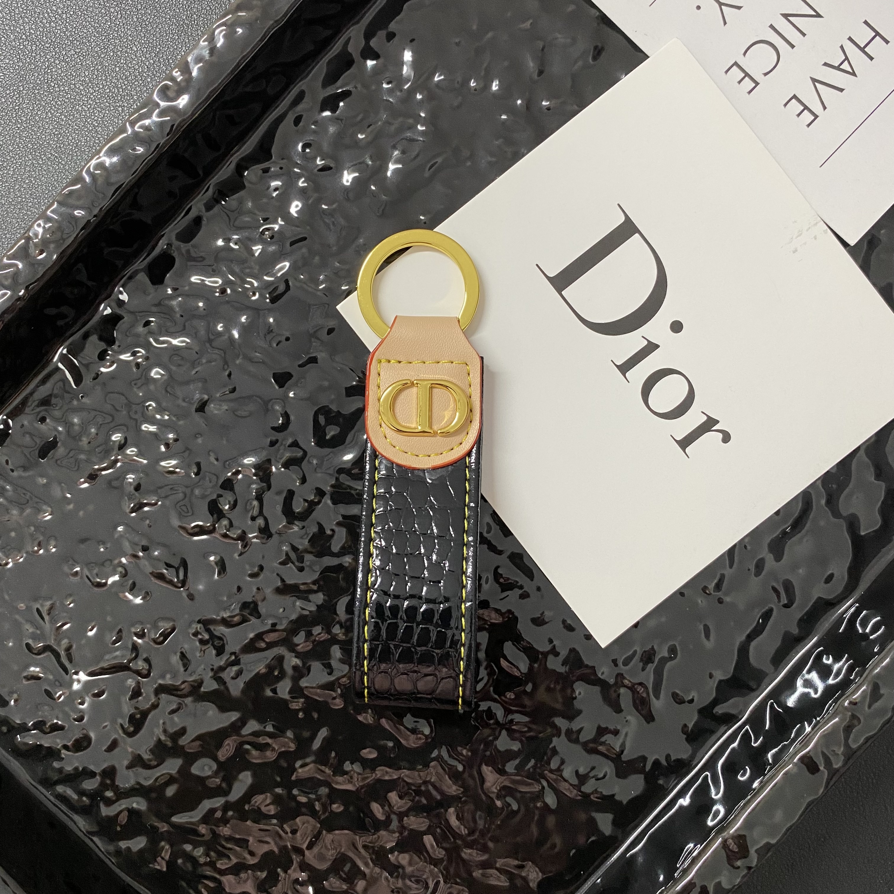 Luxury Leather Convenient Keychain