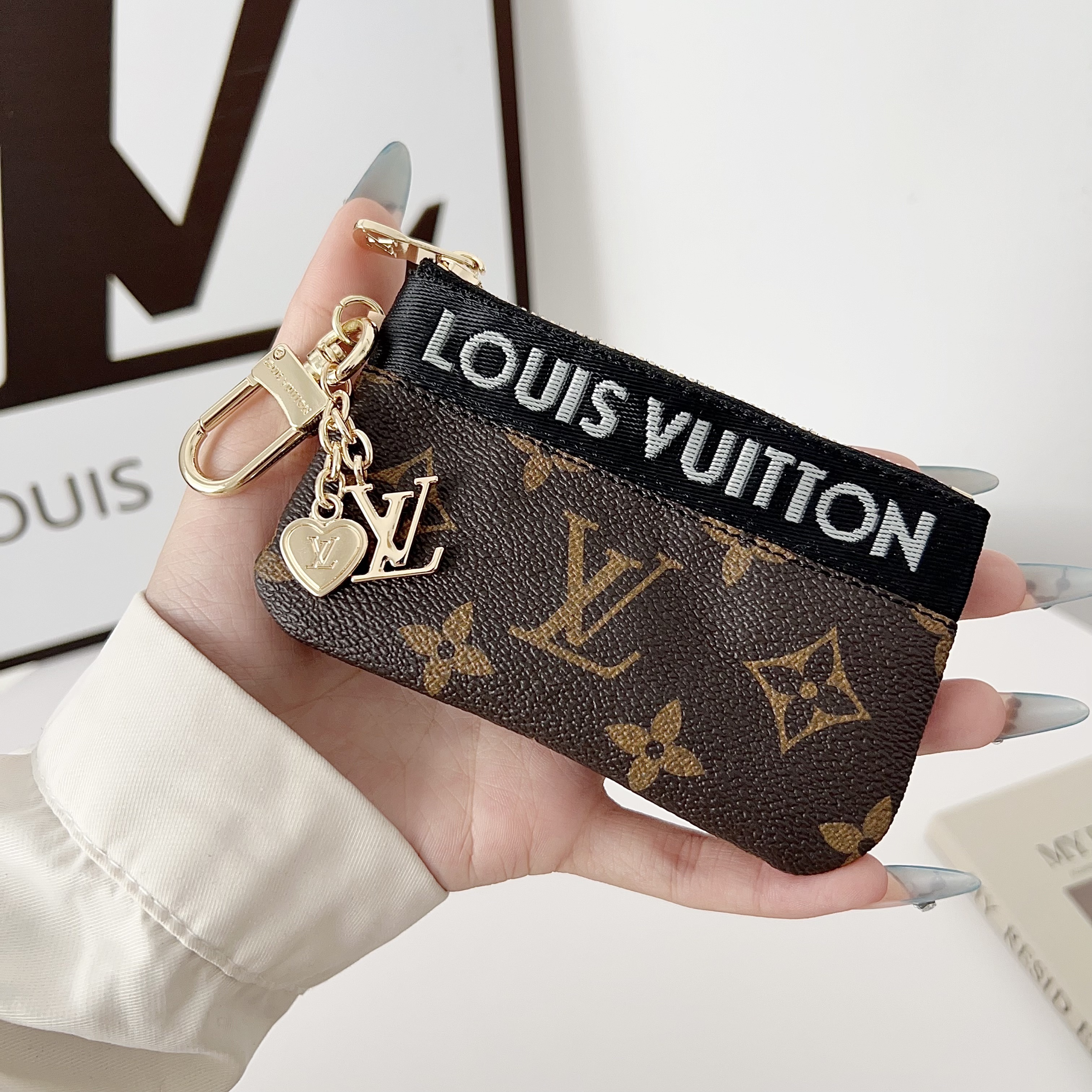 Louis Vuitton Luxury Leather Coin Purse