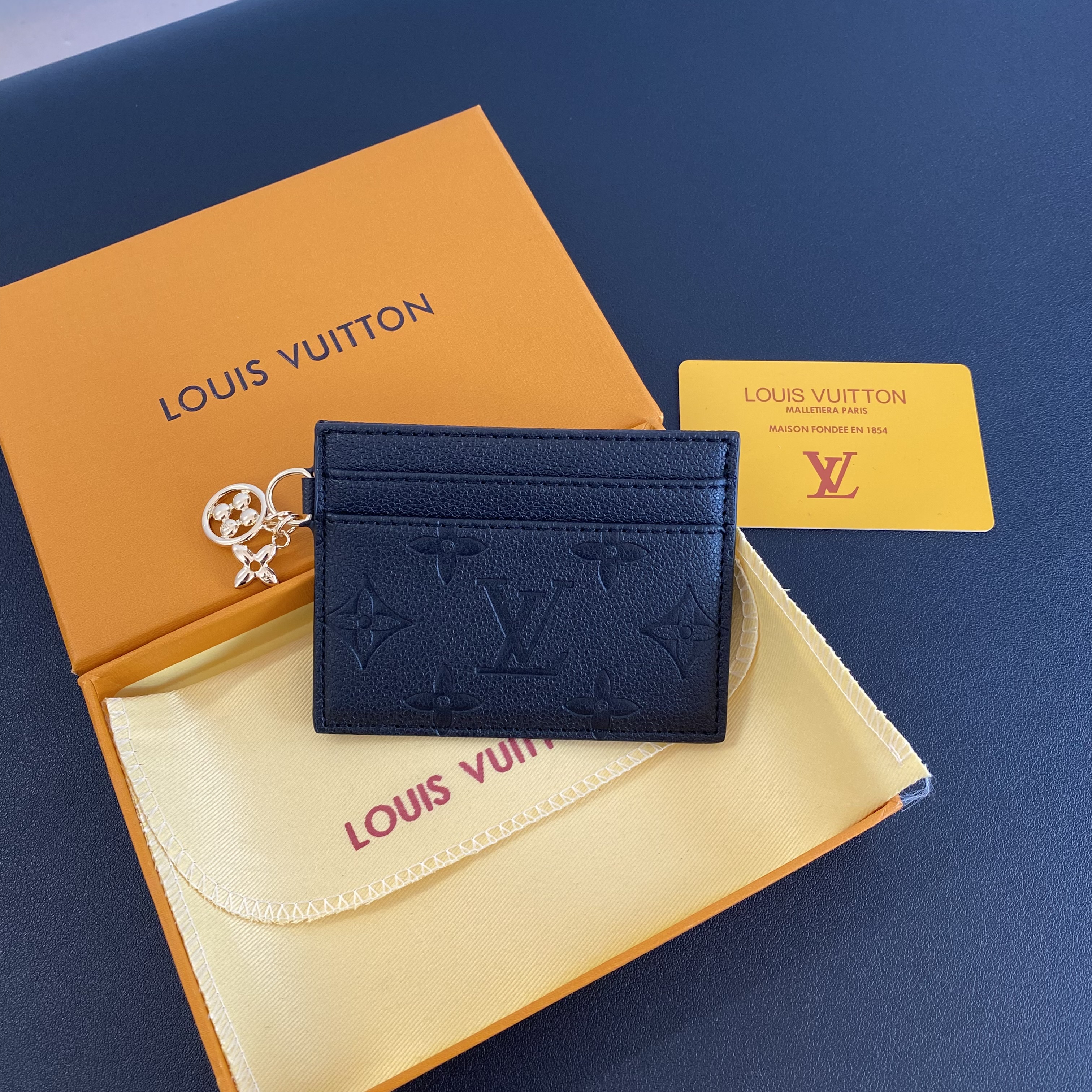 Louis Vuitton Classic Luxury Leather Wallet Card Holder Metal floral decoration-BELKCASE