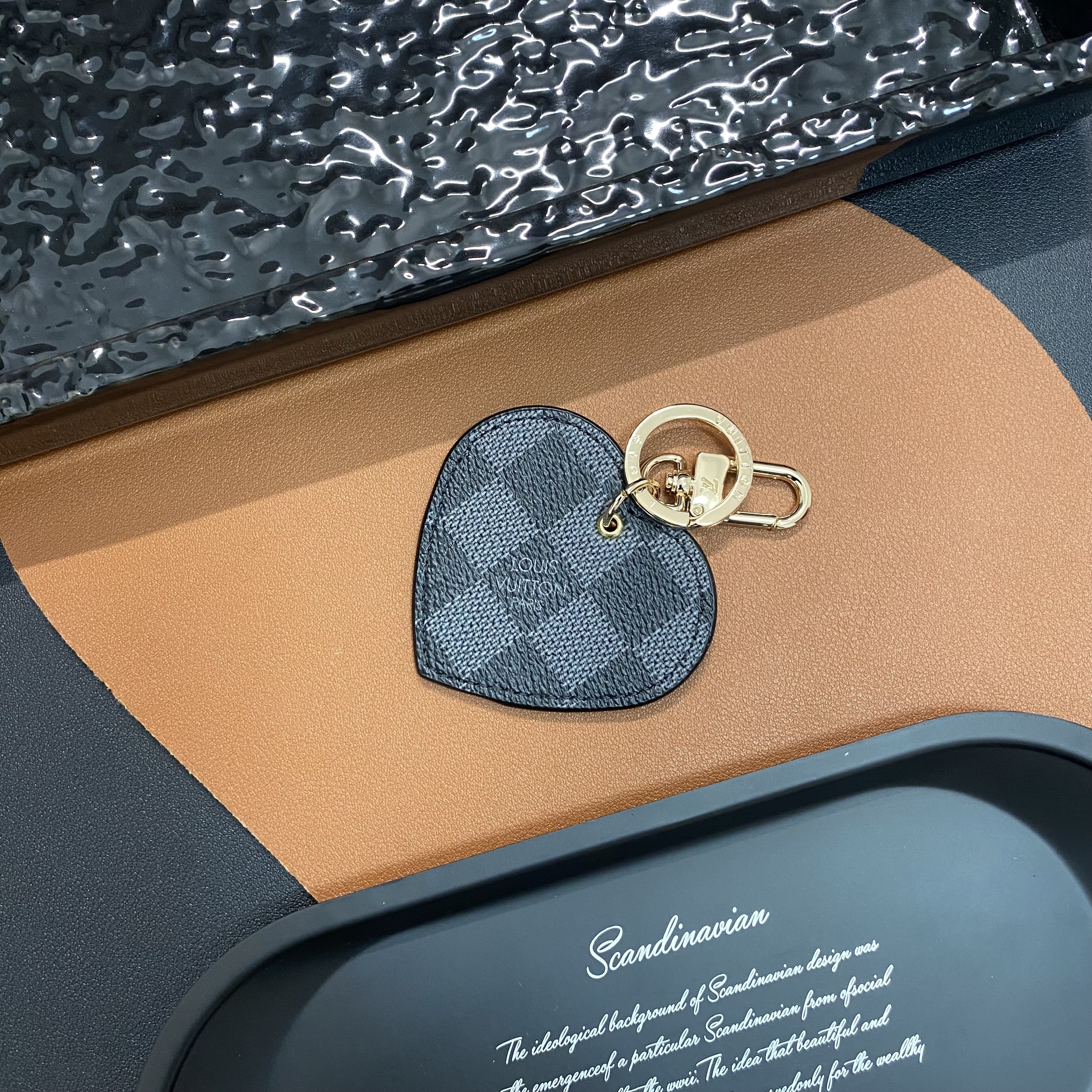 Louis Vuitton, Gucci Heart Keychain