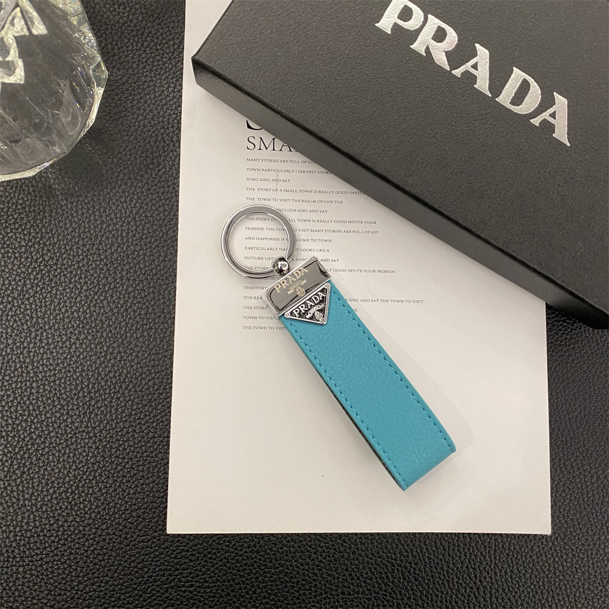 Luxury Leather Convenient Keychain