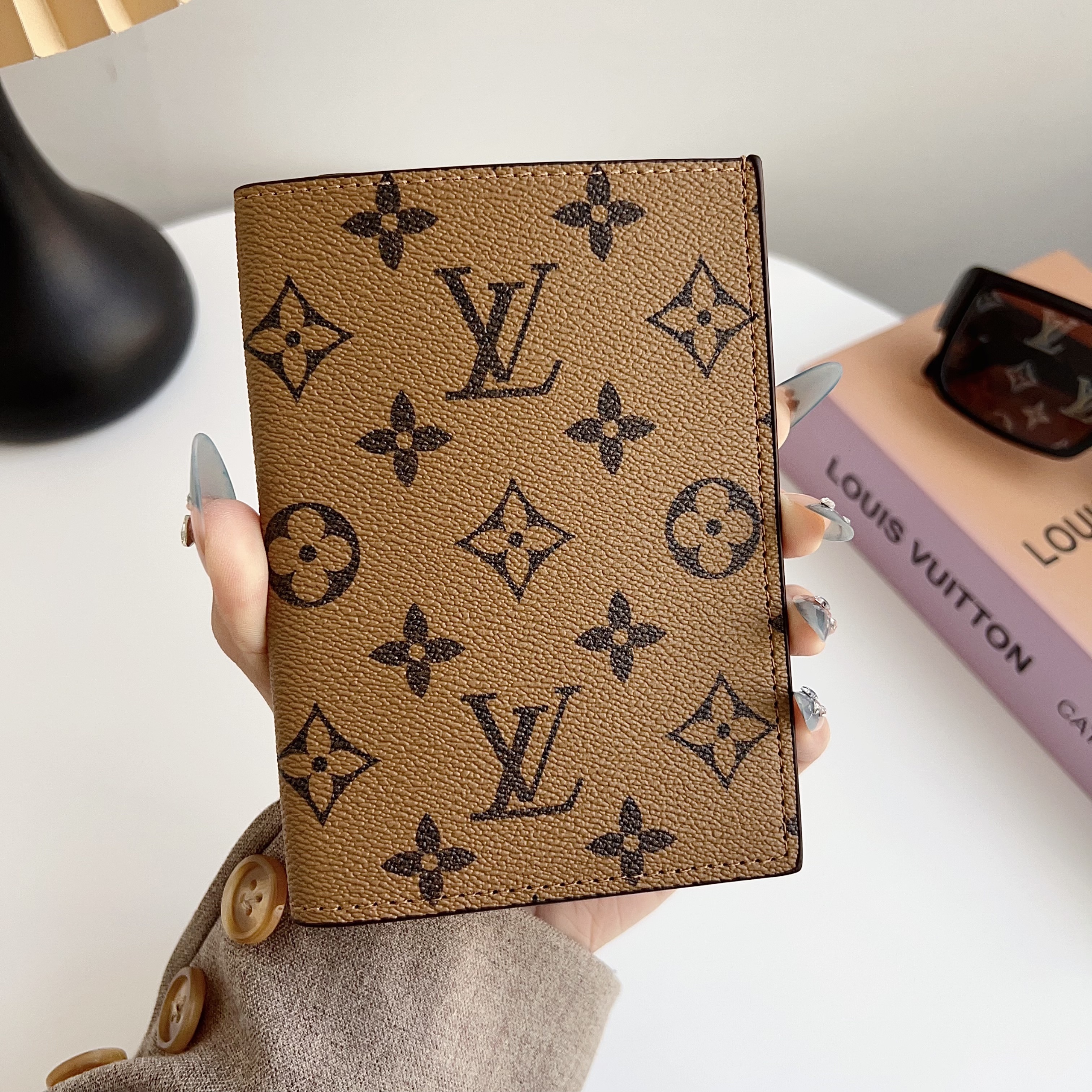 Louis Vuitton Gucci Luxury Leather Wallet Card Holder/Passport holder