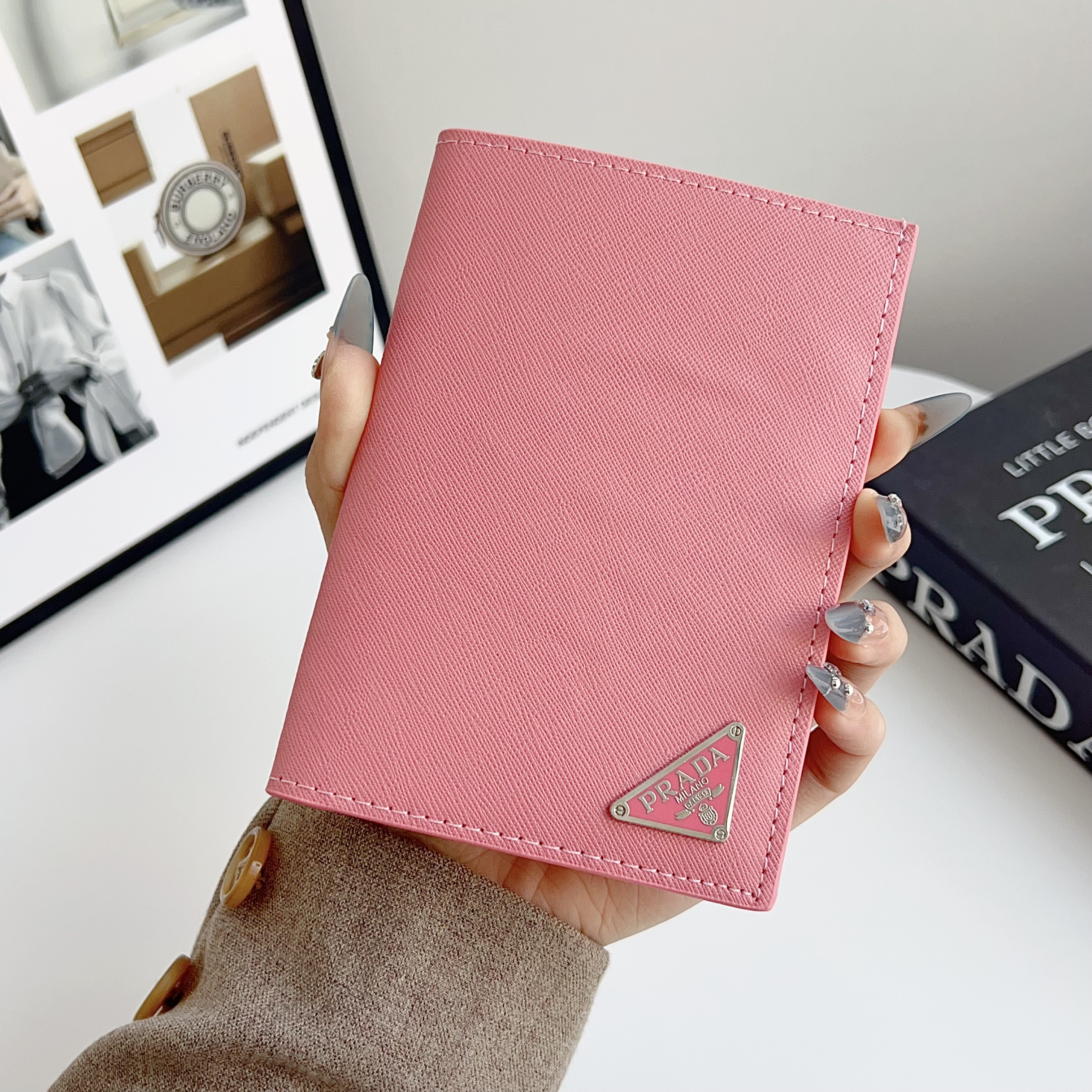 Prada Luxury Leather Wallet Card Holder/Passport holder
