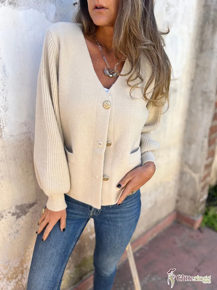 Cropped knitted sweater jacket with metallic buttons