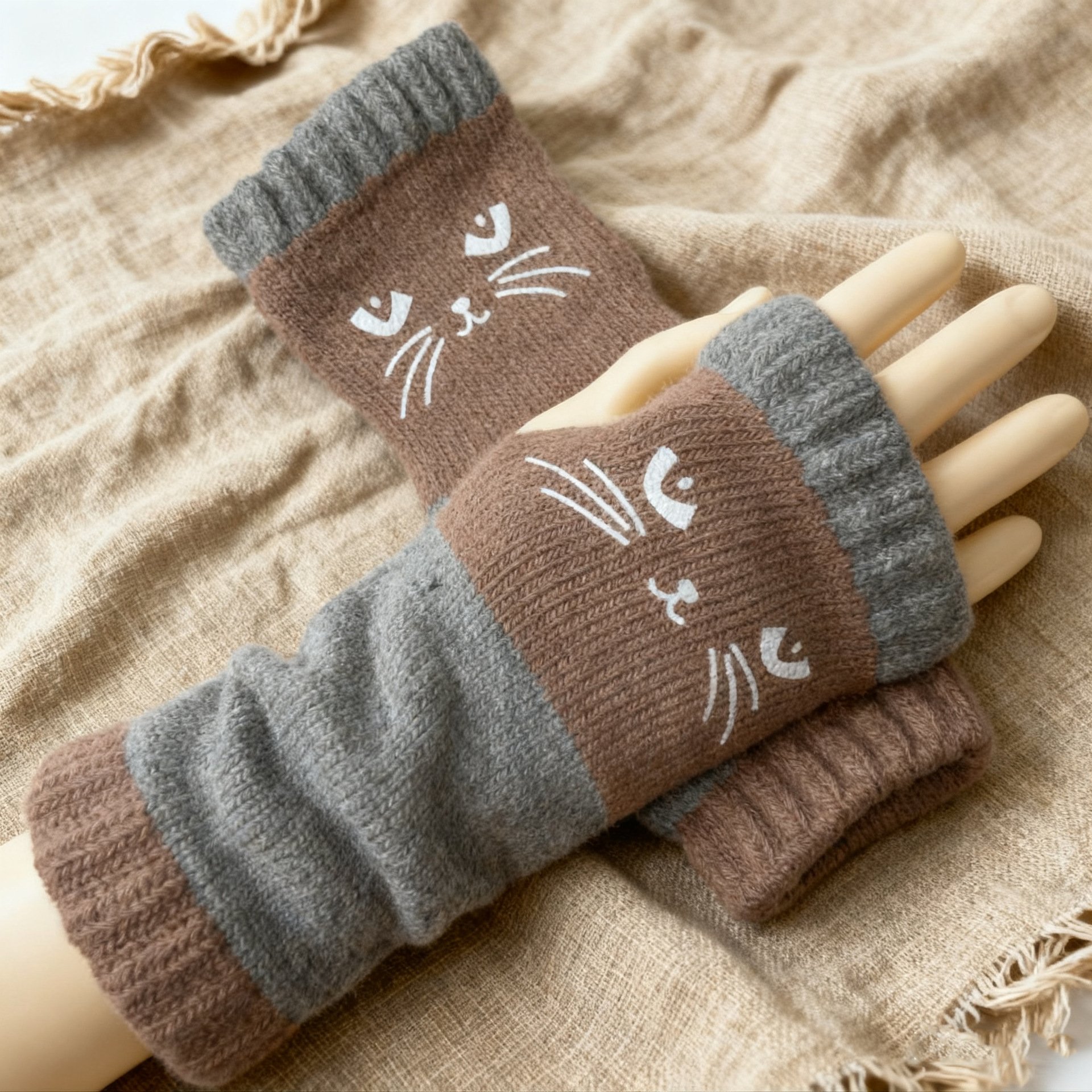 🎁Last Day Promotion 49% OFF🔥Women's Knitted Fingerless Gloves with Cute Cat Embroidery