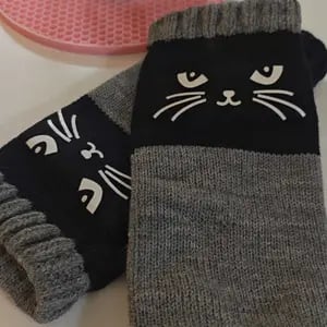 🎁Last Day Promotion 49% OFF🔥Women's Knitted Fingerless Gloves with Cute Cat Embroidery