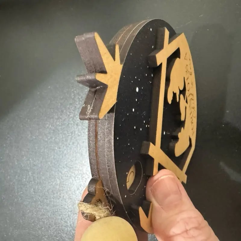 ✝️Nativity Countdown Ornament with Wooden Silhouette and Star Design for Festive Home Decor