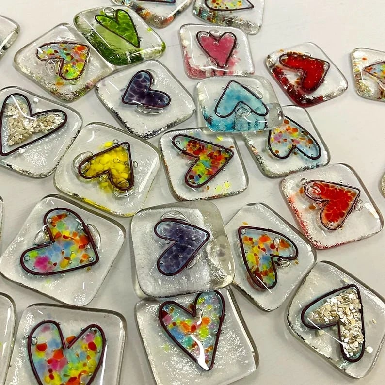🔥Last Day Promotion 70%OFF🔥Fused Glass Heart Pocket Token