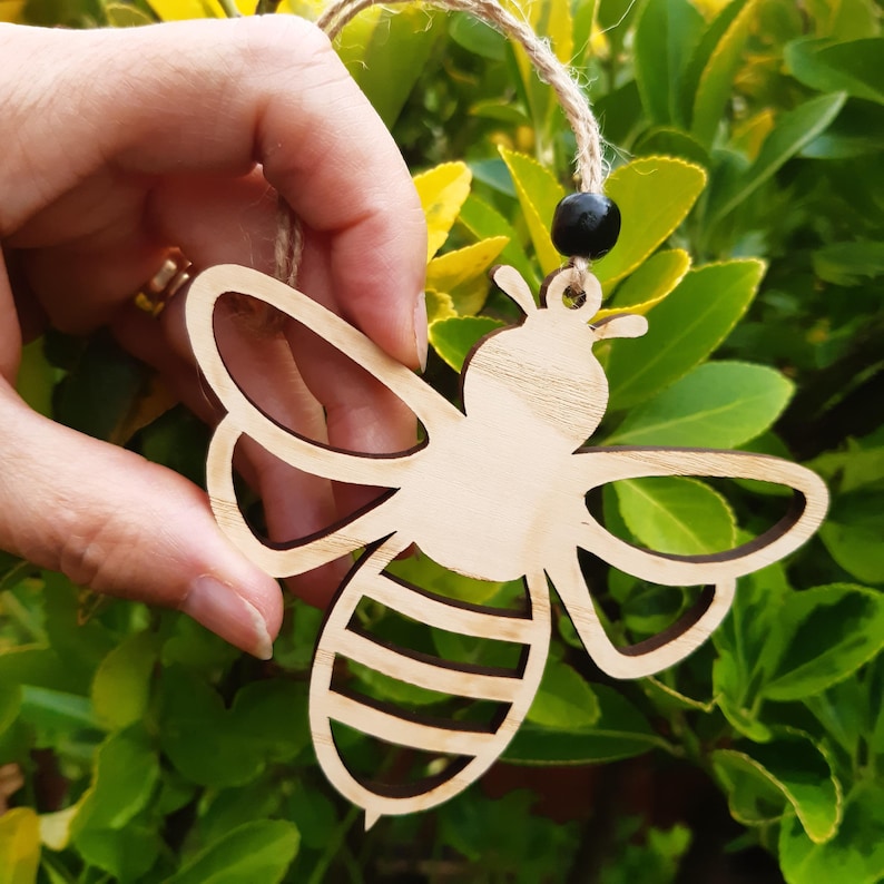 Gift for Co-workers Colleagues and Friends, Wooden Bee Charm Ornament and Story, Thank You Wooden Bee for Appreciation, My Hive Workmates