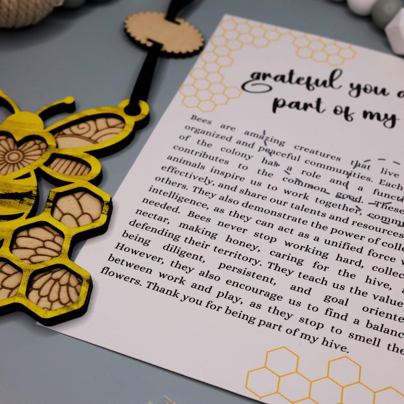 🐝Bee Grateful Ornament With Story Card