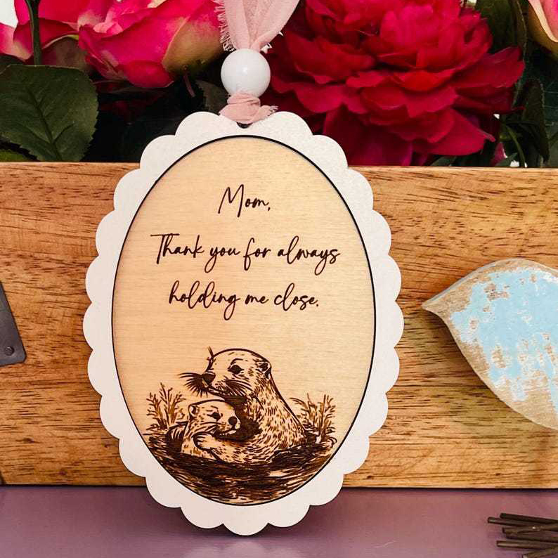 Precious Mother’s Day Vintage Style Engraved Ornament
