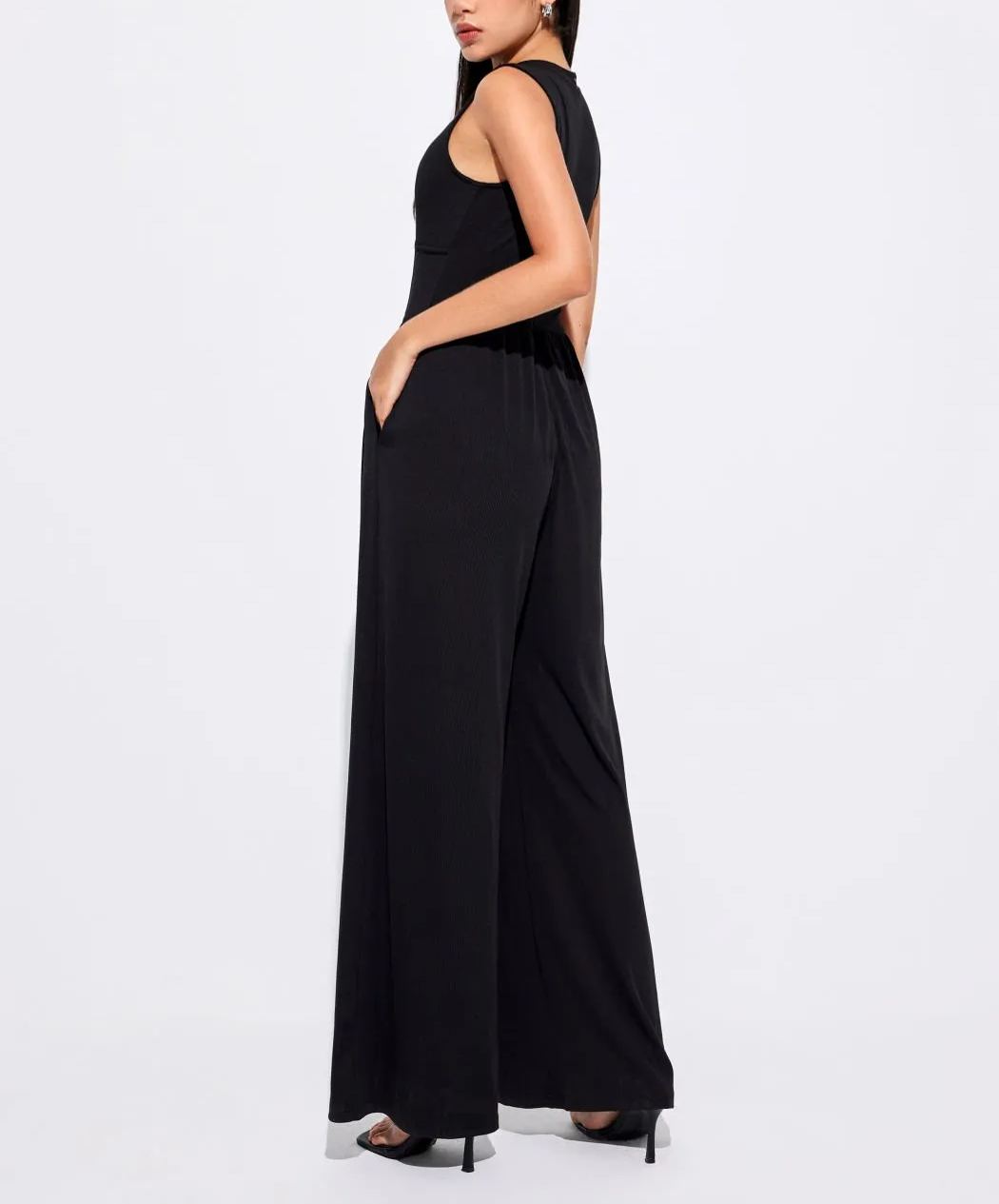 🔥HOT SALE - SOLID SLEEVELESS WIDE LEG JUMPSUIT (BUY 2 FREE SHIPPING)