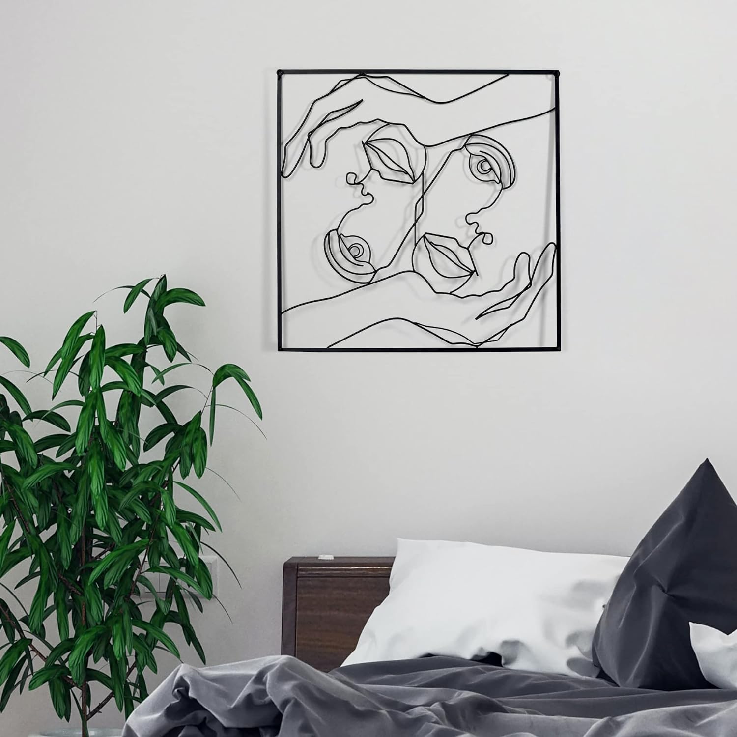 Metal Minimalist Face Wall Art Framed Abstract Wall Art, 23 x 23 inch Black Simple Line Home Hanging Wall Sculptures