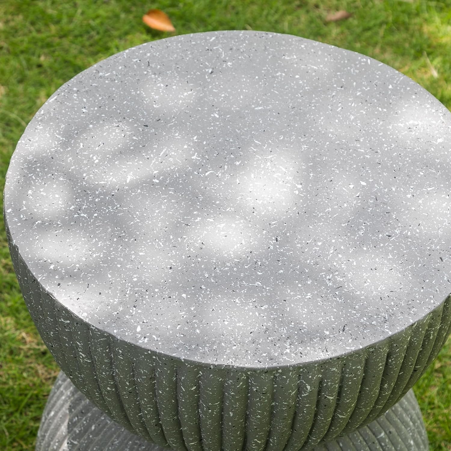 16.9" H Concrete Side Table for Outdoor, Modern Accent End Coffee Table