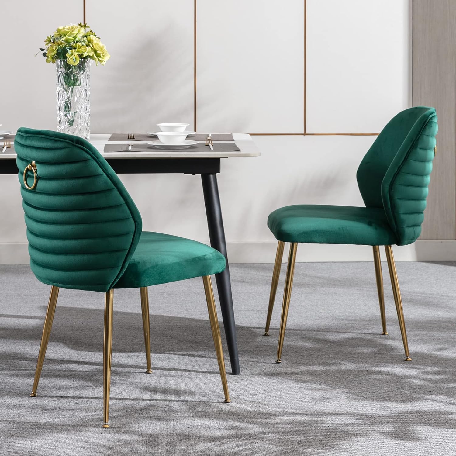 Velvet Dining Chairs Set of 2, Modern Upholstered Accent Chairs, Comfy Tufted Side Chair with Gold Legs and Ring Pull for Kitchen Vanity Living Room Bedrooms (Green)