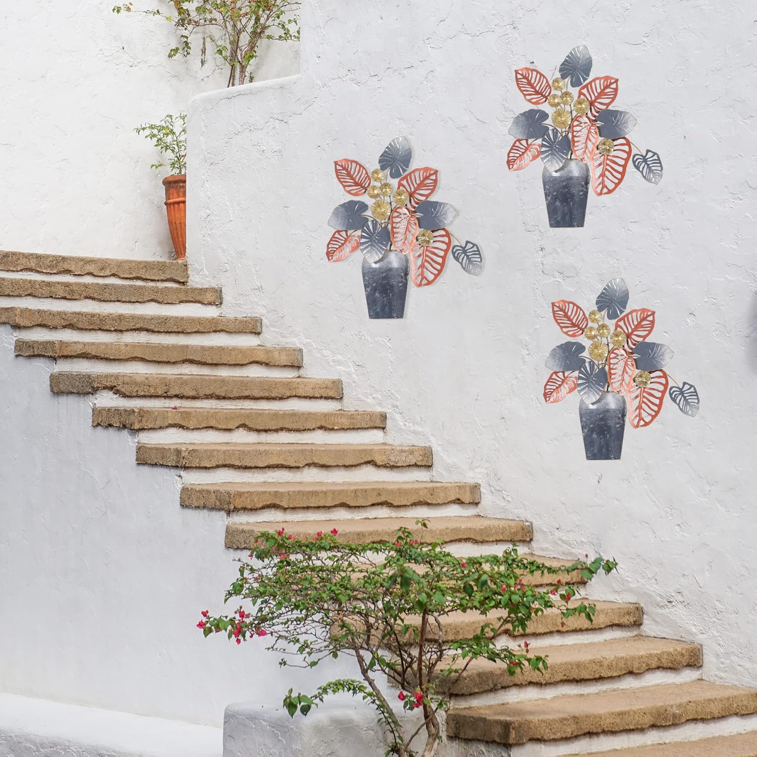 19 inch Metal Leaf Wall Decor in Vase Home Wall Art Sculptures