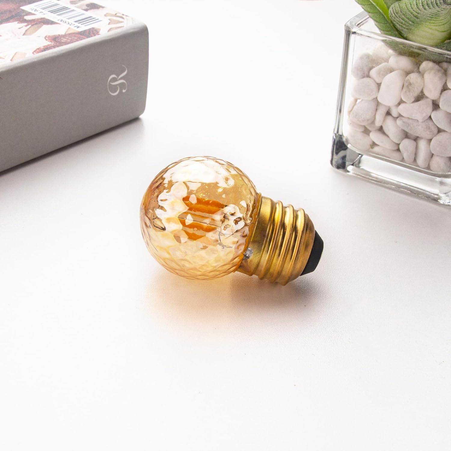 G40 Low Wattage LED Bulbs E26 Standard Screw Base 3 Watt Equivalent to 25W Decor Bulb,Dimmable Amber Small Edison Bulbs Warm White 2700K for Home and Business Decorative Lighting,110-130V,Glass,2Pcs