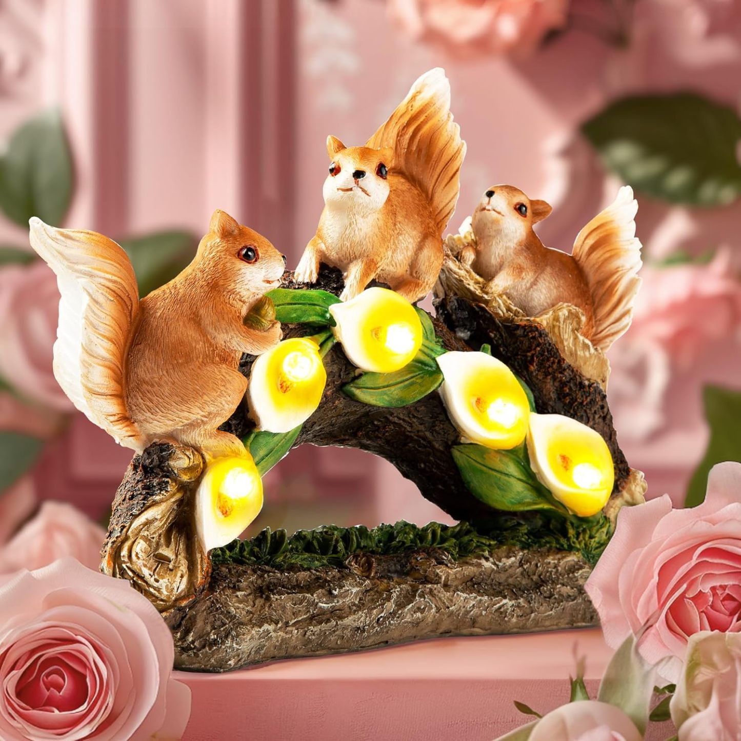 Solar Garden Statues Cute Squirrel Figurine Lights for Outside, Yard Decorations Outdoor