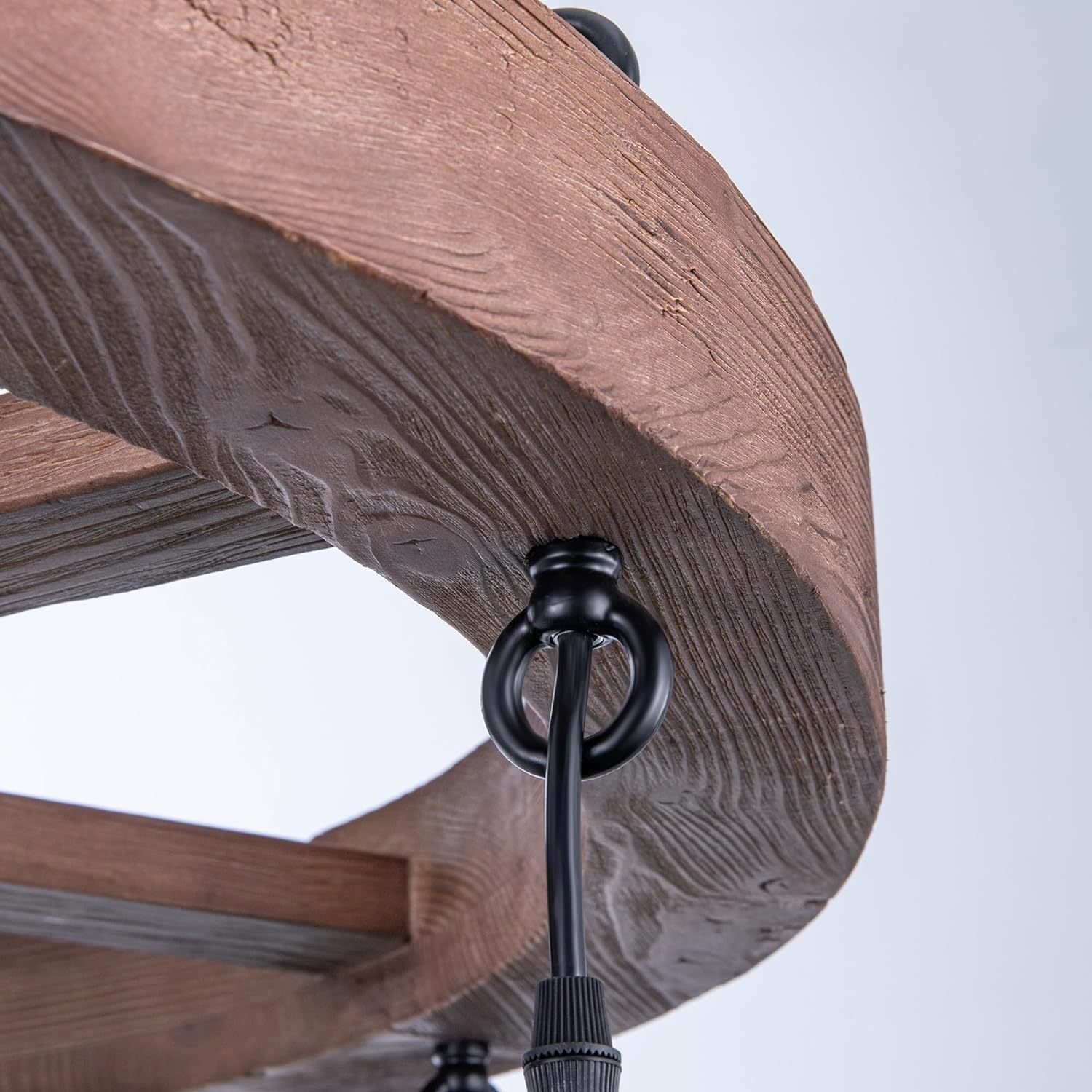 Western Wagon Wheel Chandelier with Antique Rustic Lanterns, Farmhouse Chandeliers for Dining Room