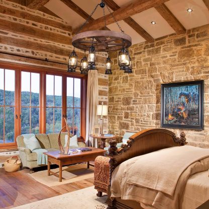 Western Wagon Wheel Chandelier with Antique Rustic Lanterns, Farmhouse Chandeliers for Dining Room