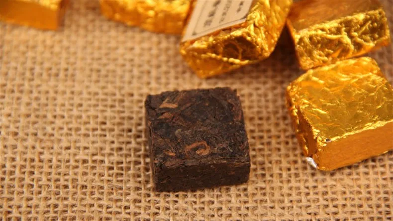 C-PE049 Puer tea health care pu er tea 100g pu erh compressed pu'er brick Puerh Yunnan fragrant old Mini Tuo small brick tea C-PE049 Puer tea health care pu er tea 100g pu erh compressed pu'er brick Puerh Yunnan fragrant old Mini Tuo small brick tea