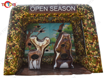 New Carnival Game 13x10ft Hunting Themed Inflatable Axe Dart And Bow And Arrow Game