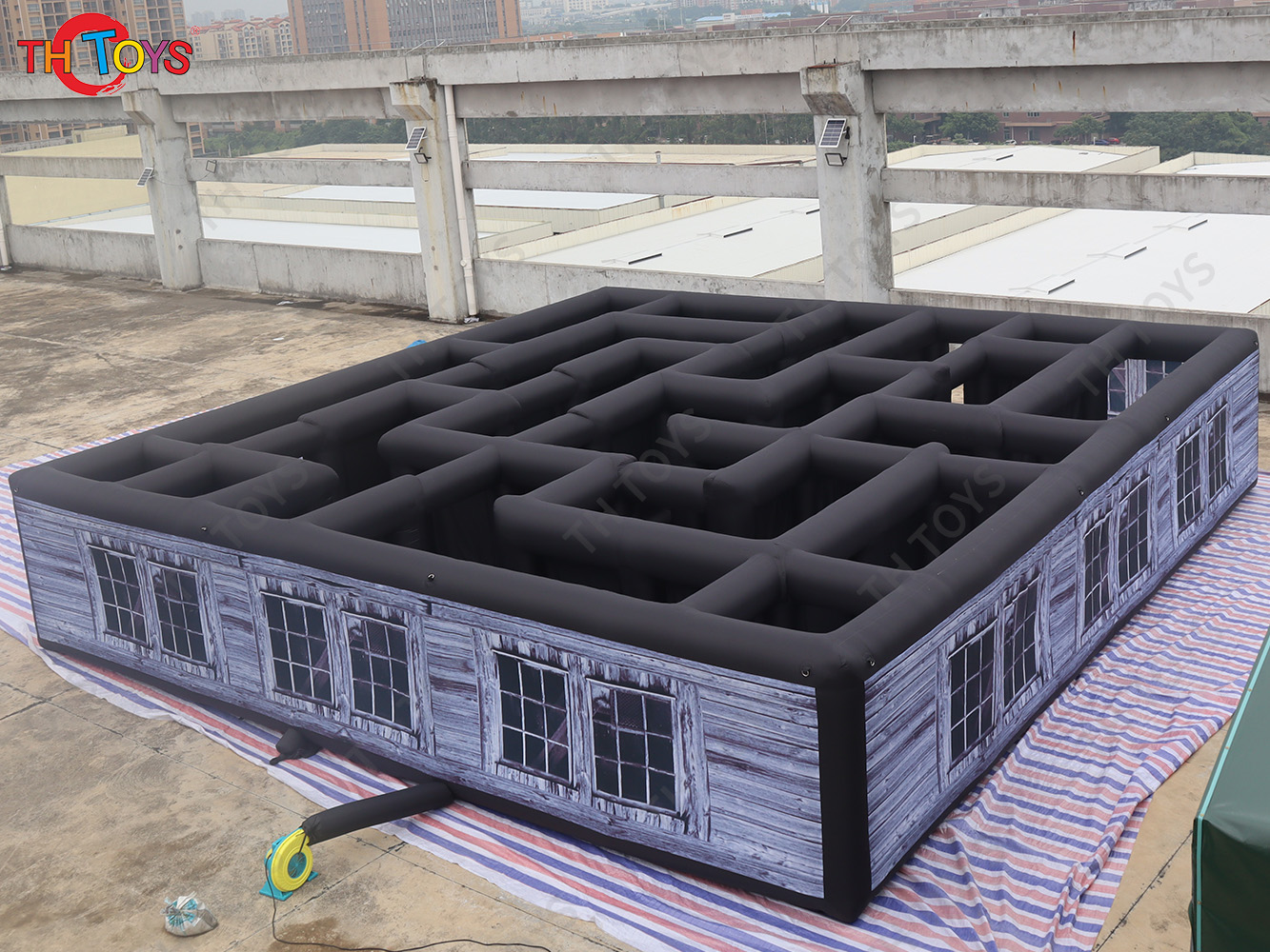 outdoor big inflatable haunted house escape room, full printing inflatable maze tag game course