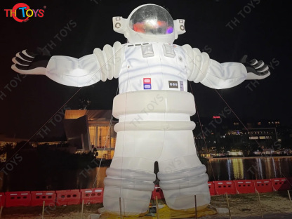 Outdoor Giant Inflatable Spaceman Inflatable Astronaut with led light for advertising
