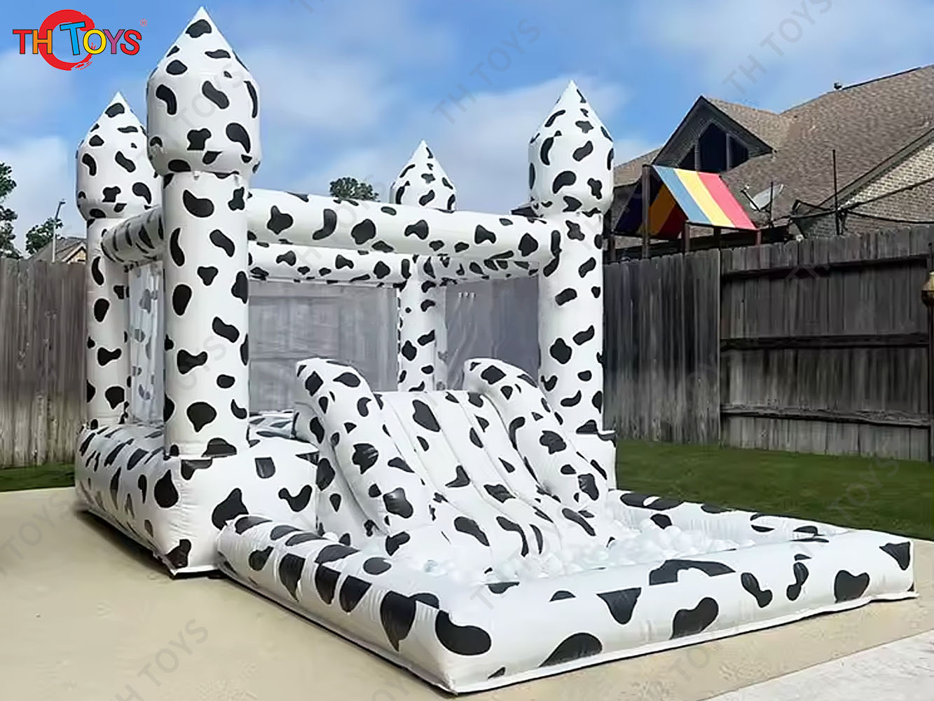 Commercial Milk Cow Color Inflatable Bouncer with Ball Pool 3 in1 Bouncy Castles for Wedding Party with Blower