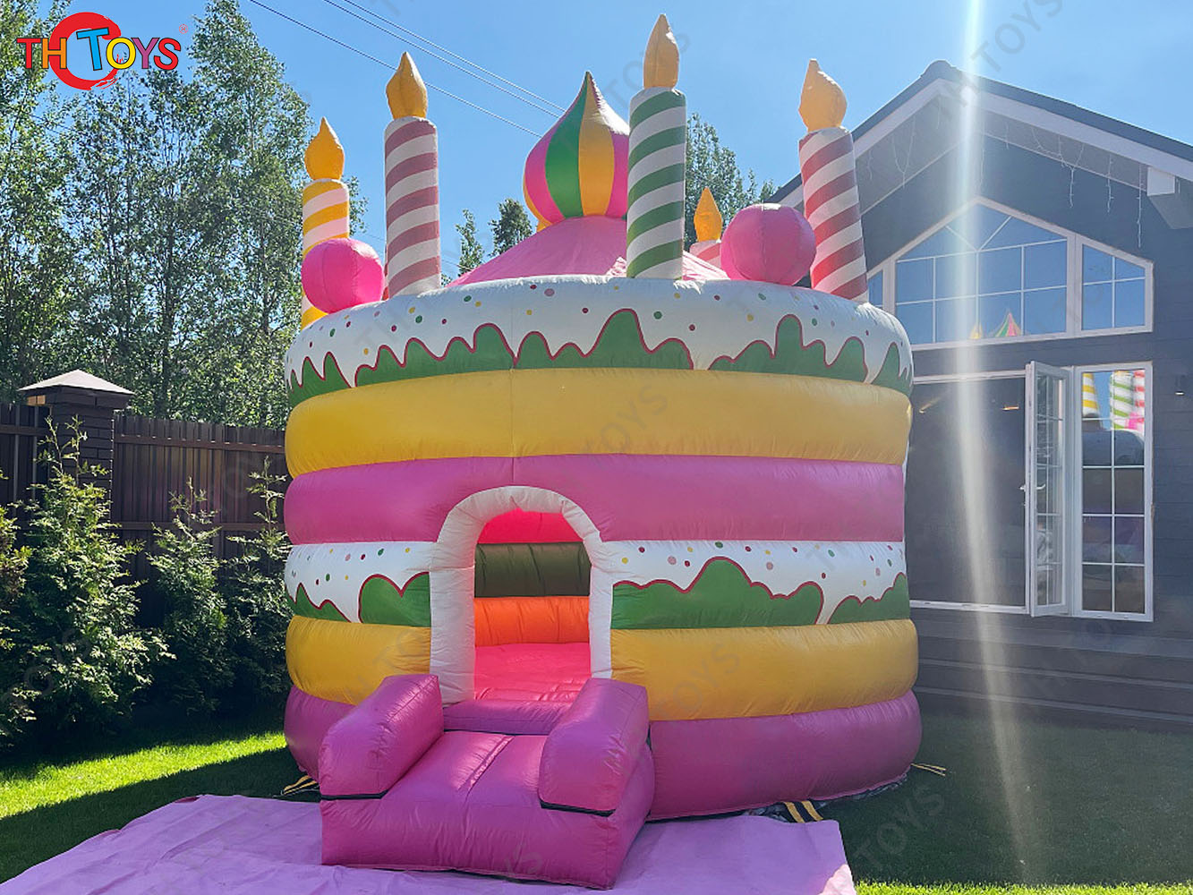 Inflatable Cake Bouncer Castles with cover Child Jumping Bouncy Castle Trampoline Bounce House Inflatable Bouncer