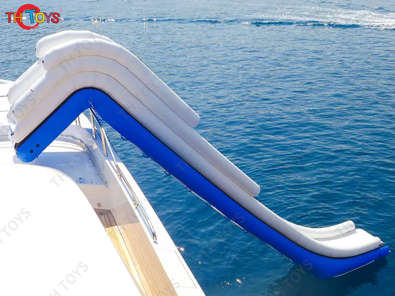 Custom Inflatable Yacht Slide Airtight PVC Floating Water Slide For Boats