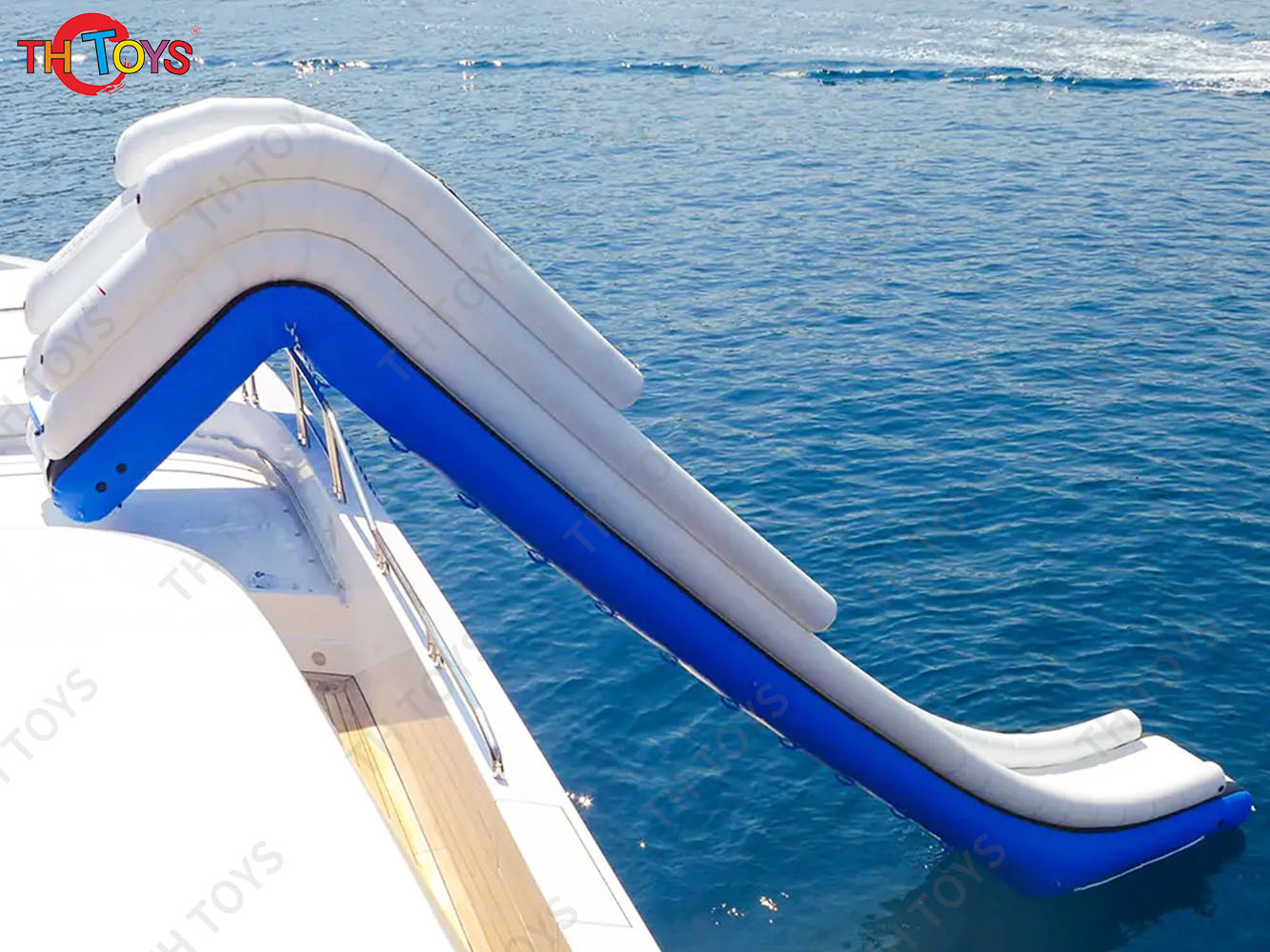 Custom Inflatable Yacht Slide Airtight PVC Floating Water Slide For Boats