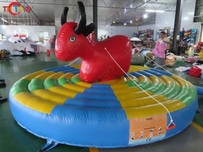 Inflatable Manual Human Bull Riding Sport Game pull-riding rodeo game inflatable bull fighting carnival Game