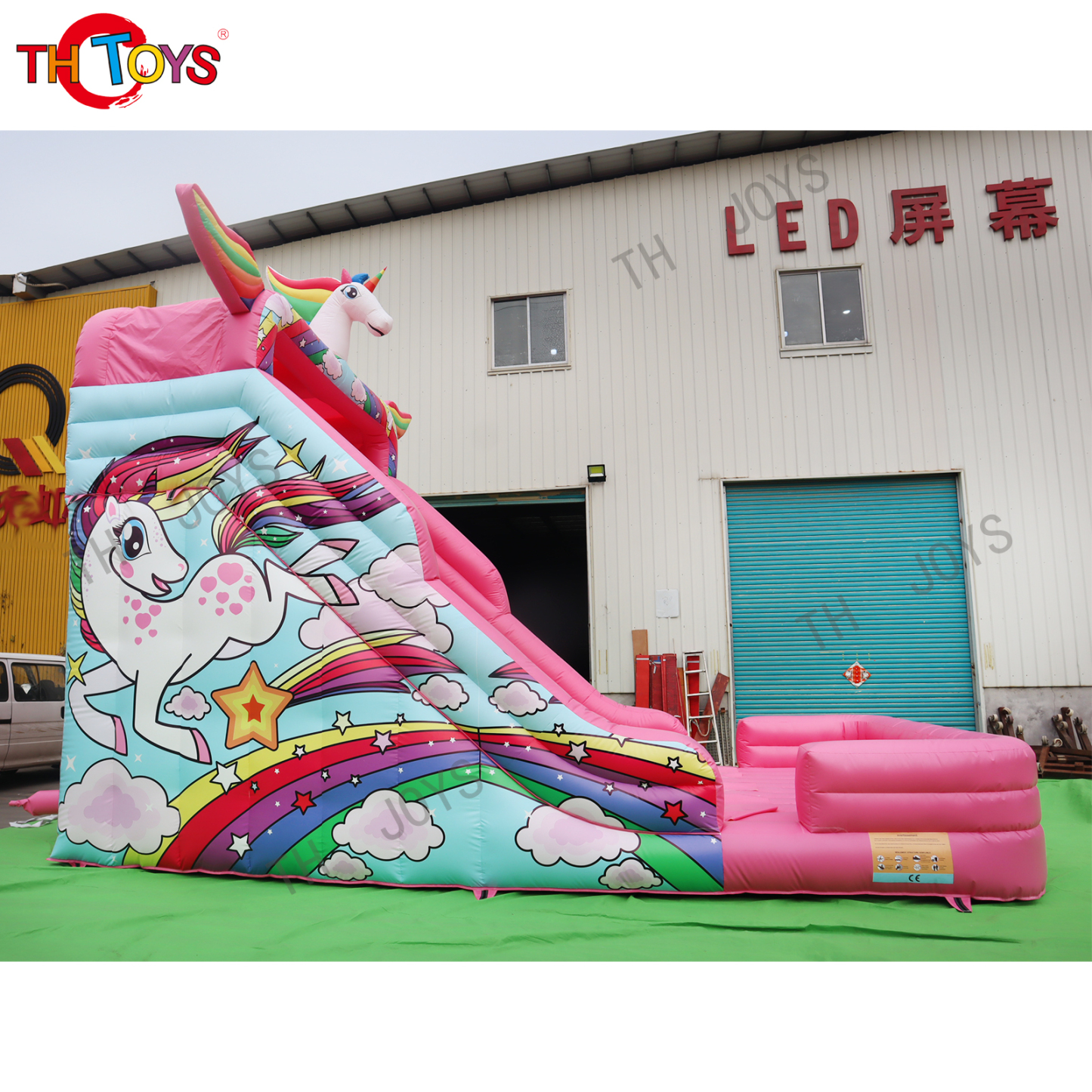 Inflatable slide-32