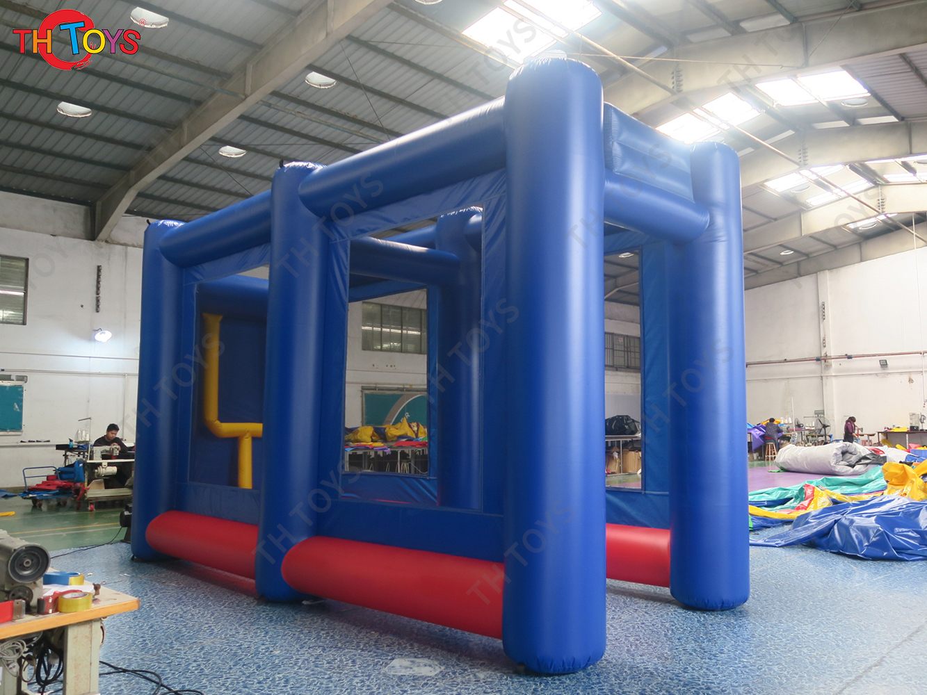 Blue Inflatable Rugby Goal American Football Toss Shooting Field Goal Inflatable Sport Game with Blower