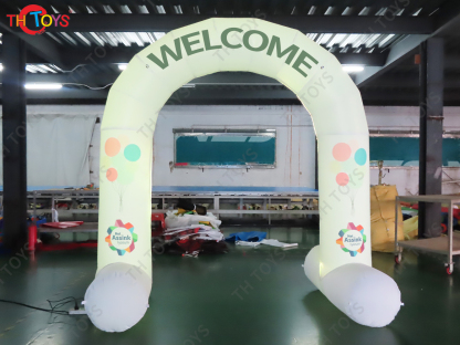Inflatable White Heart-shaped Welcome Arch with LED light for Wedding Decoration